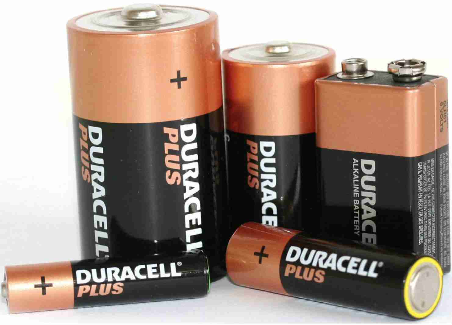 Батареи элементы питания. Батарейки Duracell PNG. Аккумуляторные батарейки Duracell. Батарейка r20 Duracell. Дурасель duraseal батарейки.